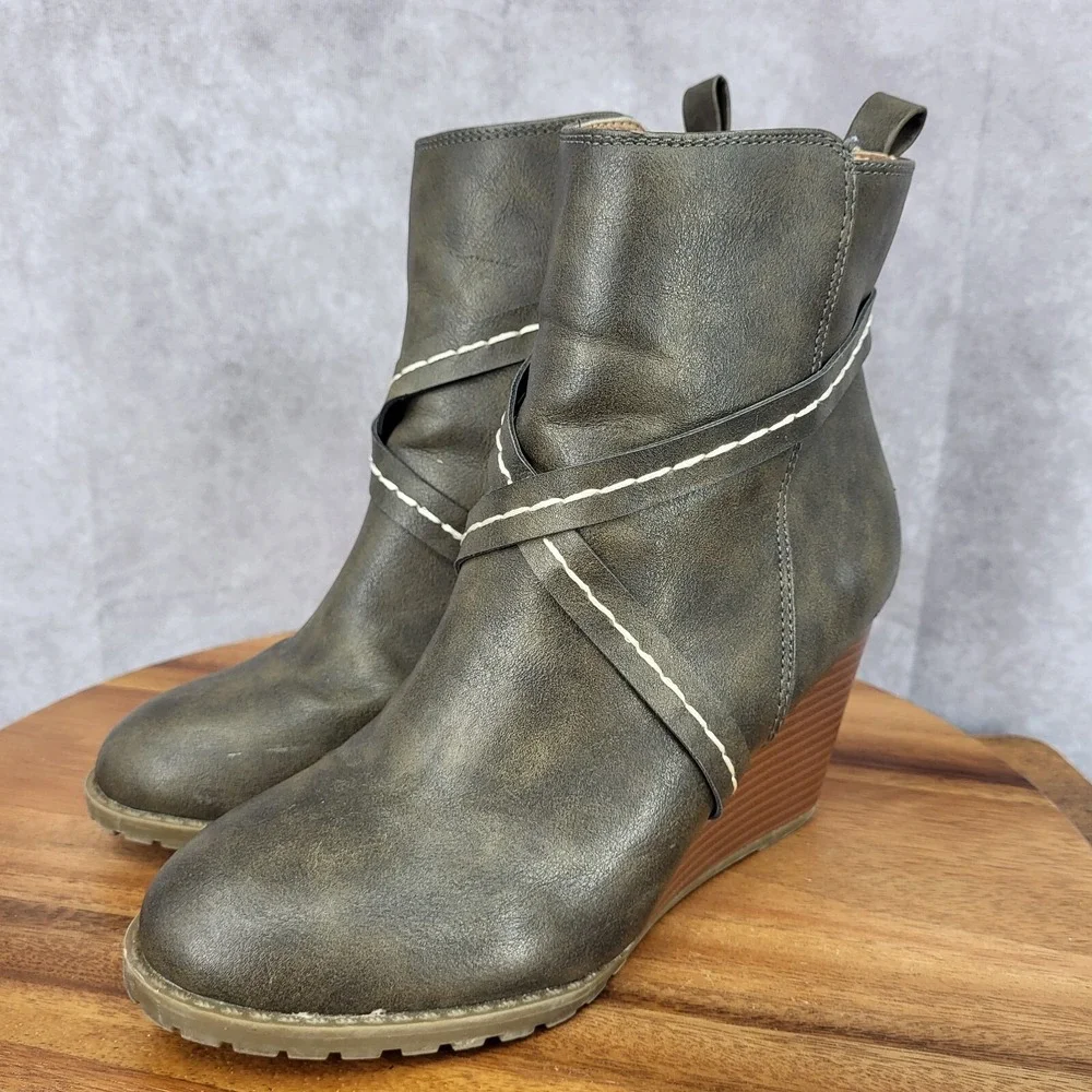 Diba Wedge Boots Womens Alberta‎ 8 M Brown Faux Leather Side Zip Booties Pull On